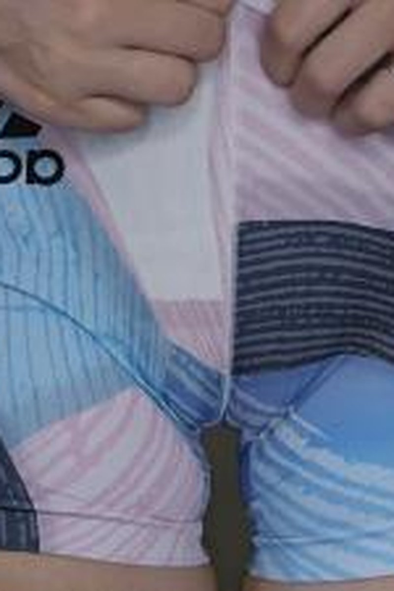 Cameltoe - Screenshot 1 of 4 - Camel Toe