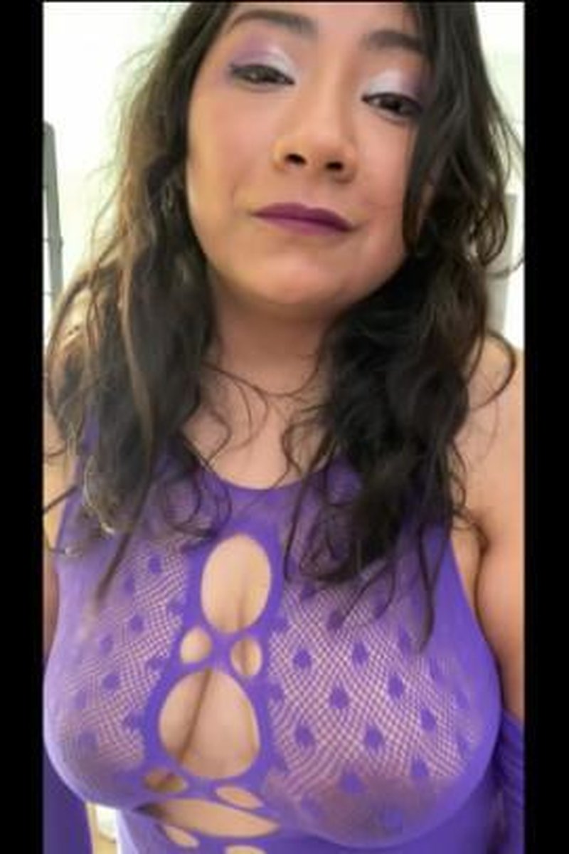 Step-Mommys Bouncing Tits Compilation - Screenshot 1 of 4 - Amateur