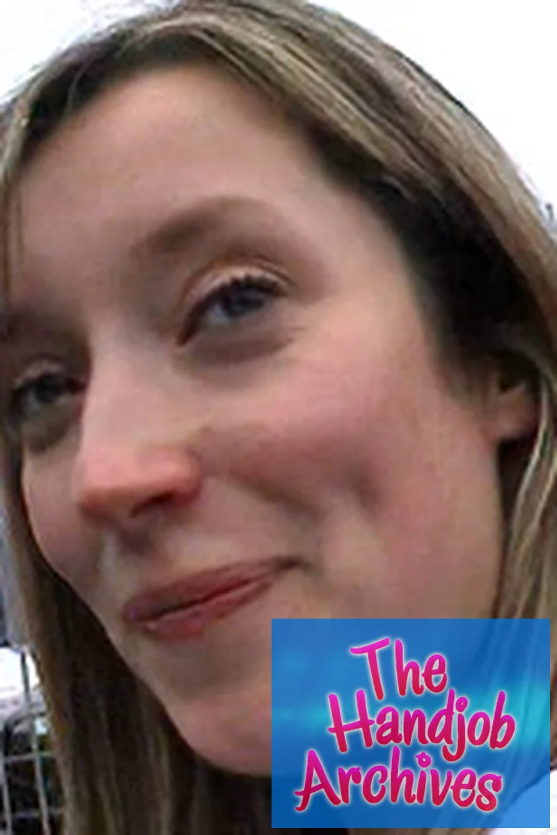 Handjob in the Car - Screenshot 1 of 4 - Boots
