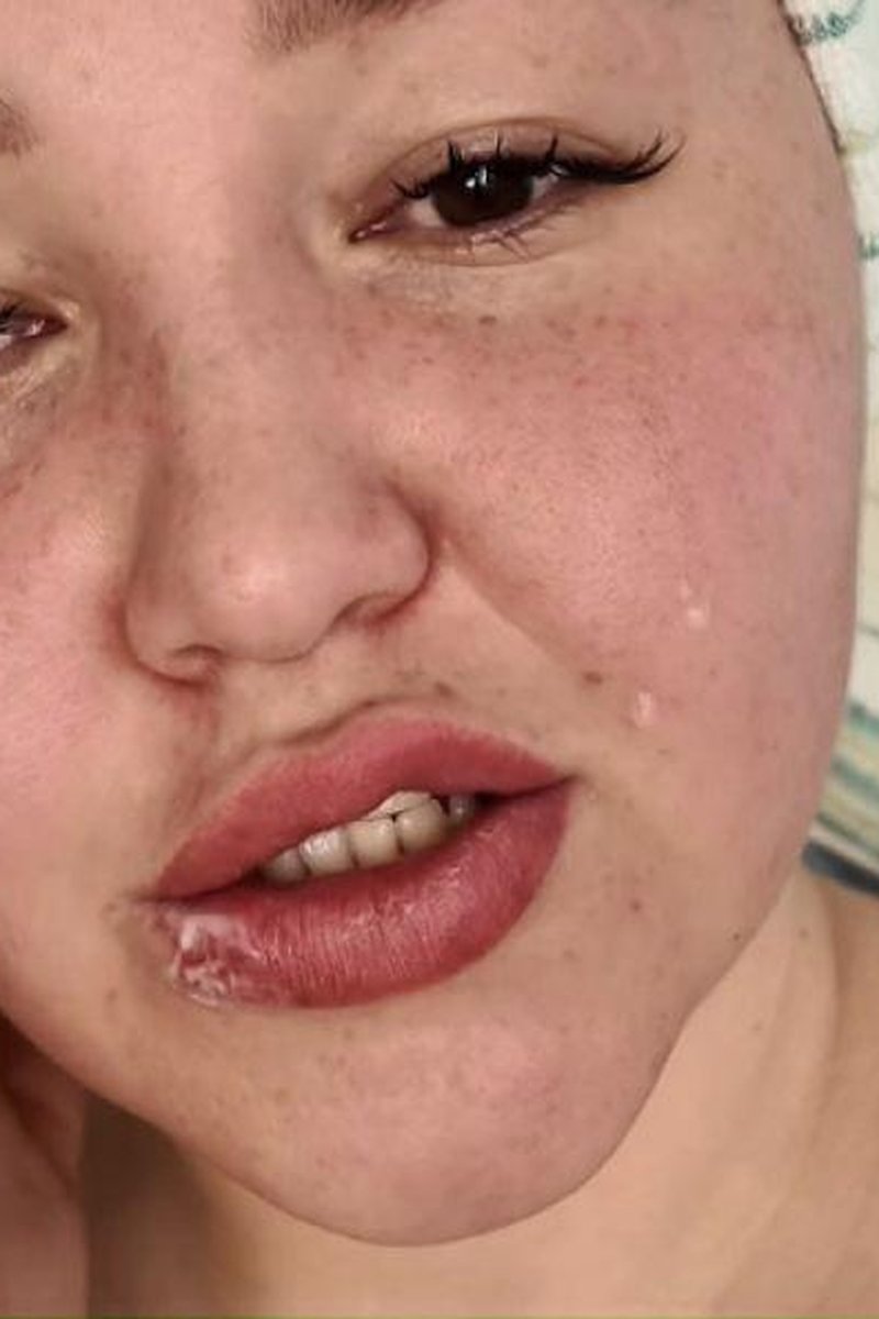 Crying Mood - Screenshot 1 of 4 - Crying