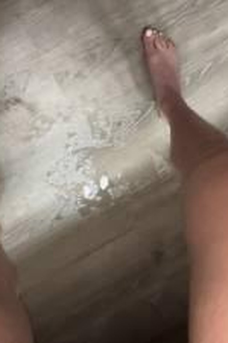 Squirt Puddle - Screenshot 1 of 4 - Pussy