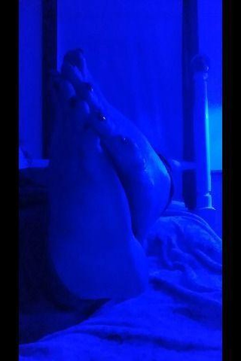 Feet Teaser - Screenshot 1 of 4 - Amateur