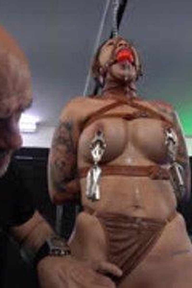 Relentless Full Version - Screenshot 1 of 4 - BDSM