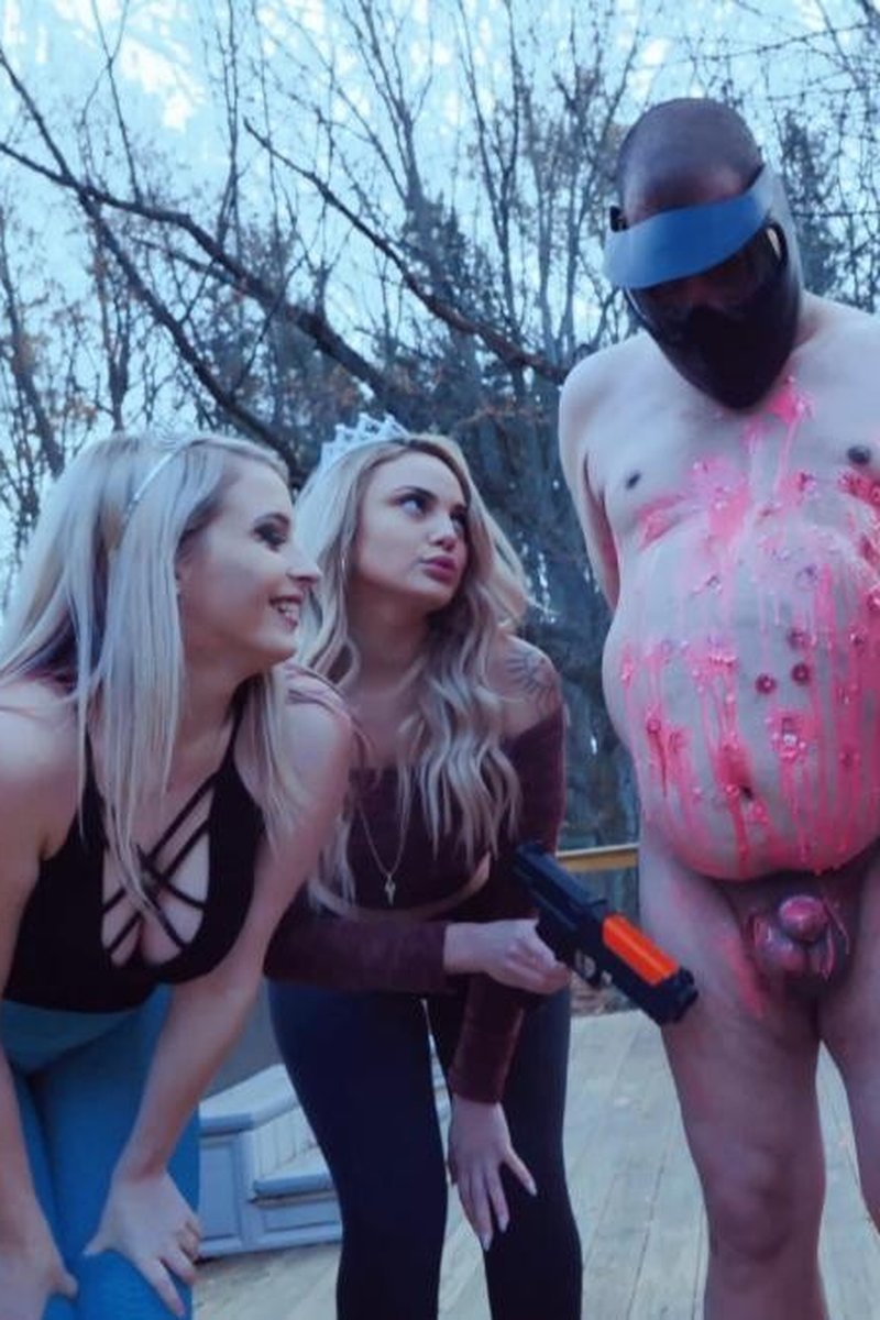 Bp - Paintball Fusillade on Live Slaves - Screenshot 1 of 4 - Domination