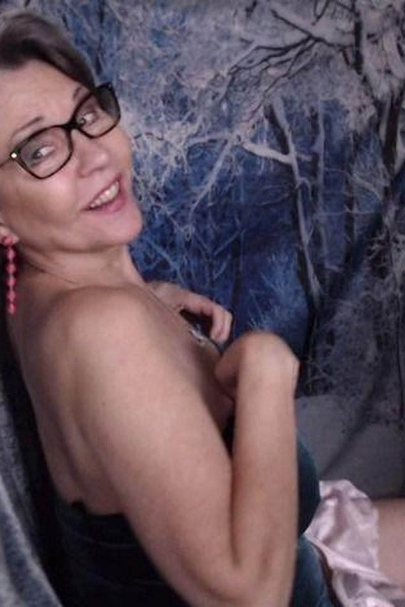 New Bra Try-On - Screenshot 1 of 4 - Big Tits