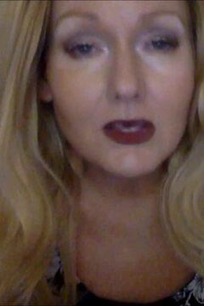 Mesmerizing Distortion - Screenshot 1 of 4 - Babes