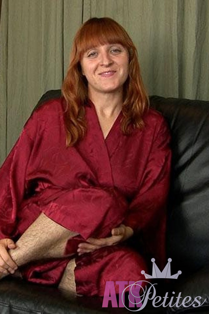 Velma - Interview - Screenshot 1 of 4 - Velma Vel001