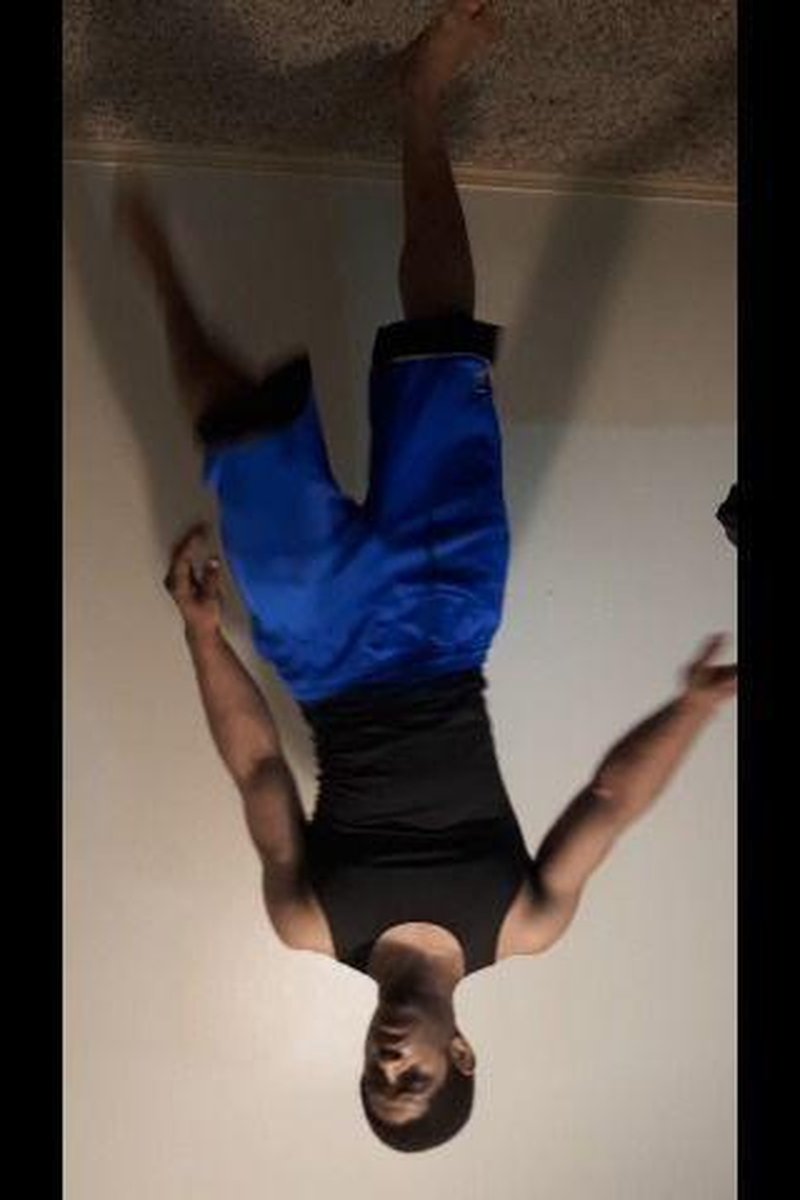 Workout - Screenshot 1 of 4 - Black