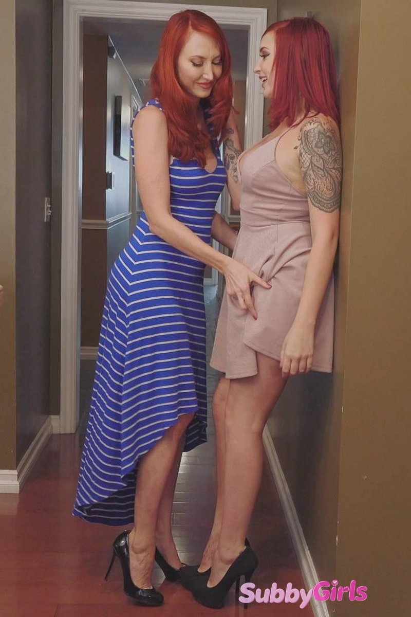 #562 - Screenshot 1 of 4 - Amber Ivy