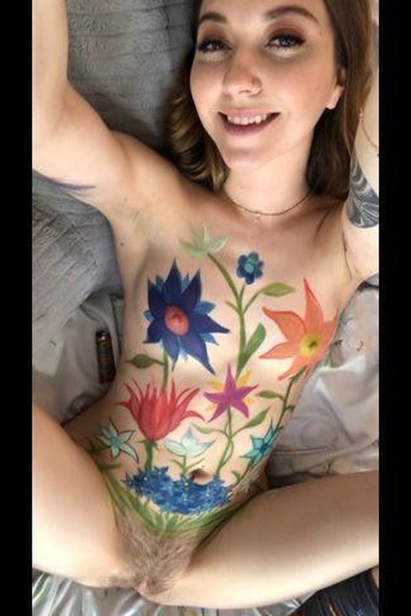 Body Paint - Screenshot 1 of 4 - Brown Hair