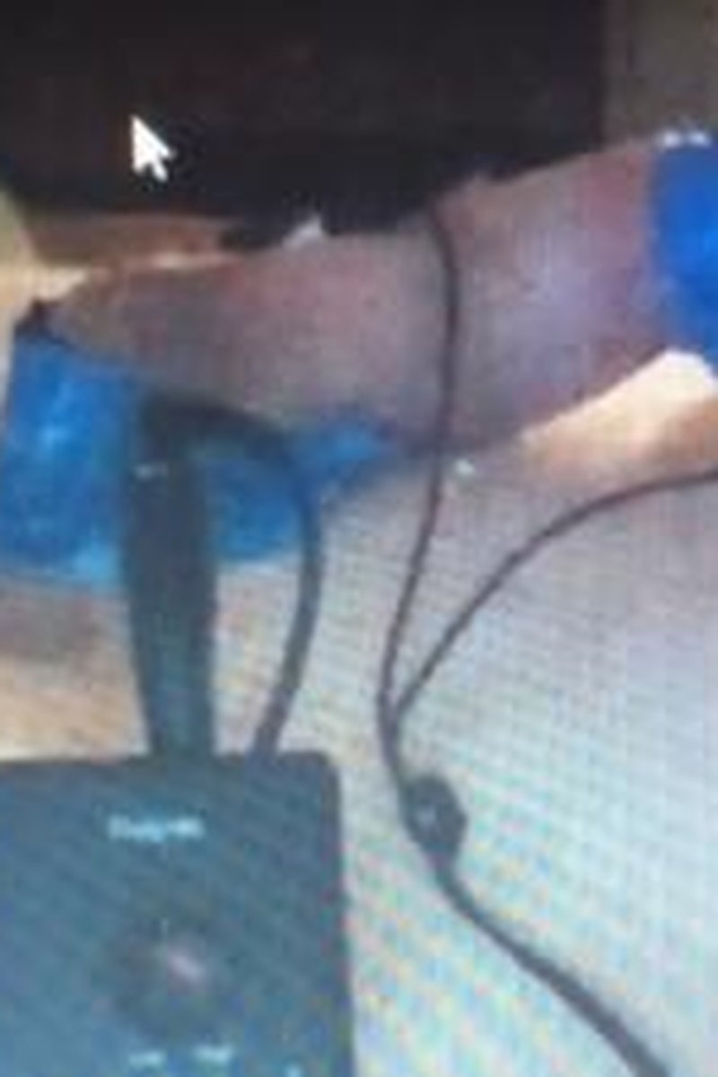 Electro Twitching Skype - Screenshot 1 of 4 - Blonde Hair (Female)