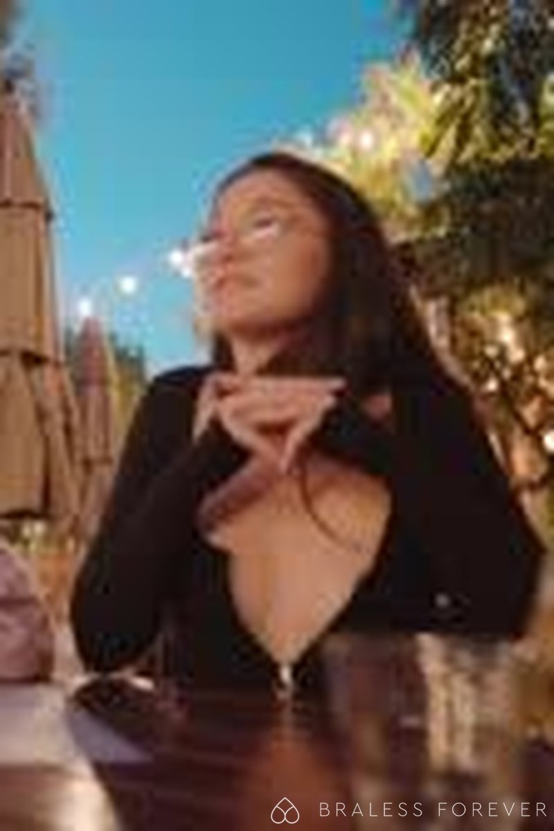 Dinner Date - Screenshot 1 of 4 - Akira