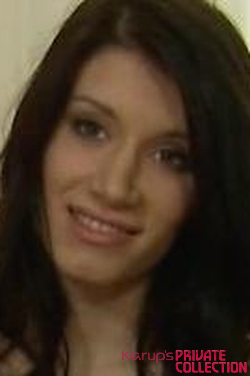 Lilli - Screenshot 1 of 4 - Lilli Hudson