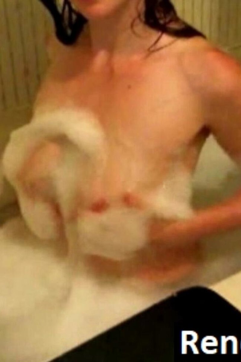 Naughty Bubble Bath - Screenshot 1 of 4 - Amateur