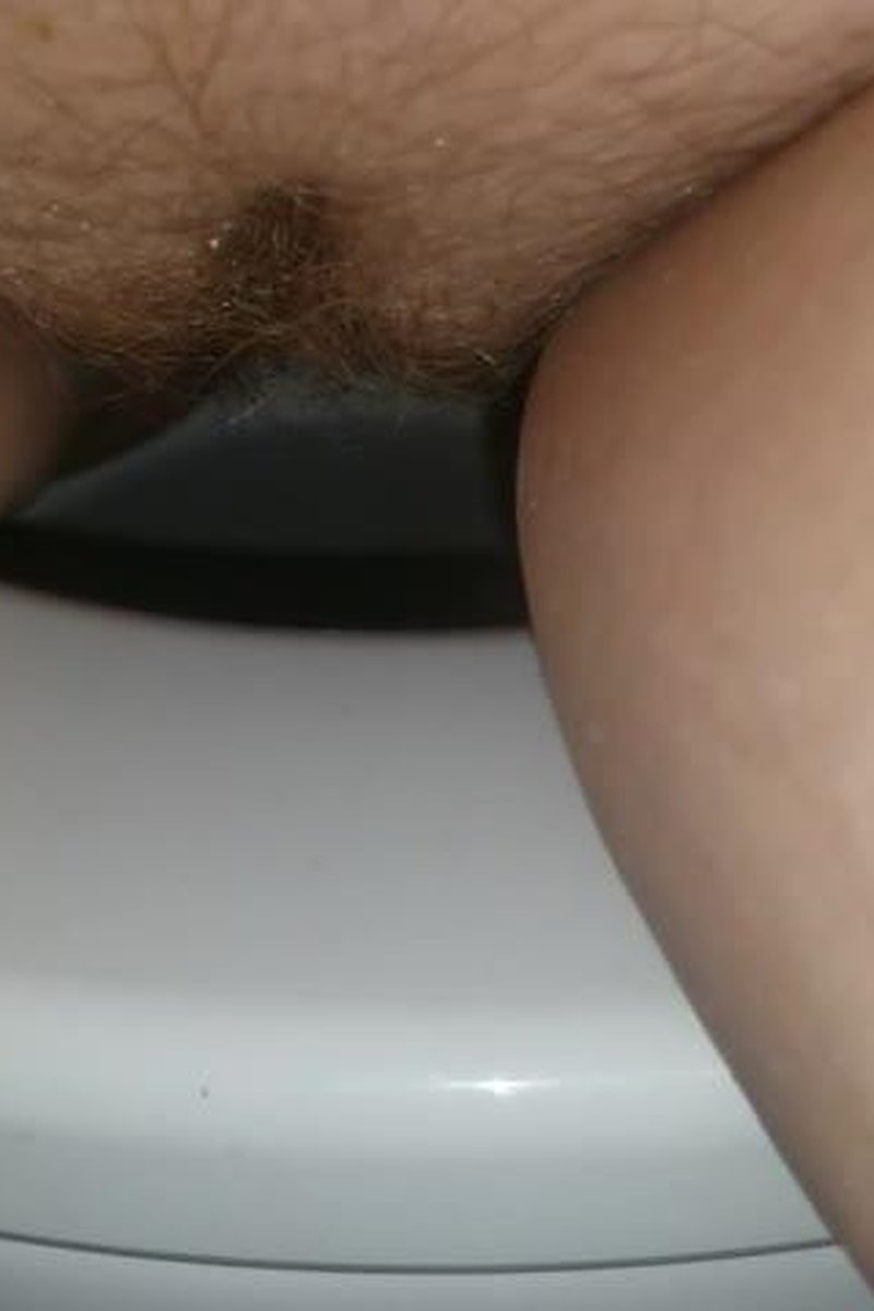 Pee Compilation 2 - Screenshot 1 of 4 - BBW