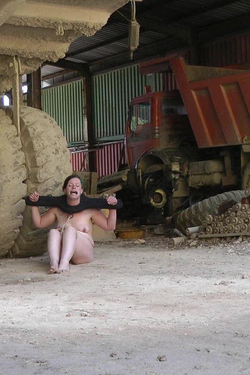 Outdoor Sperm - Screenshot 1 of 4 - Bondage