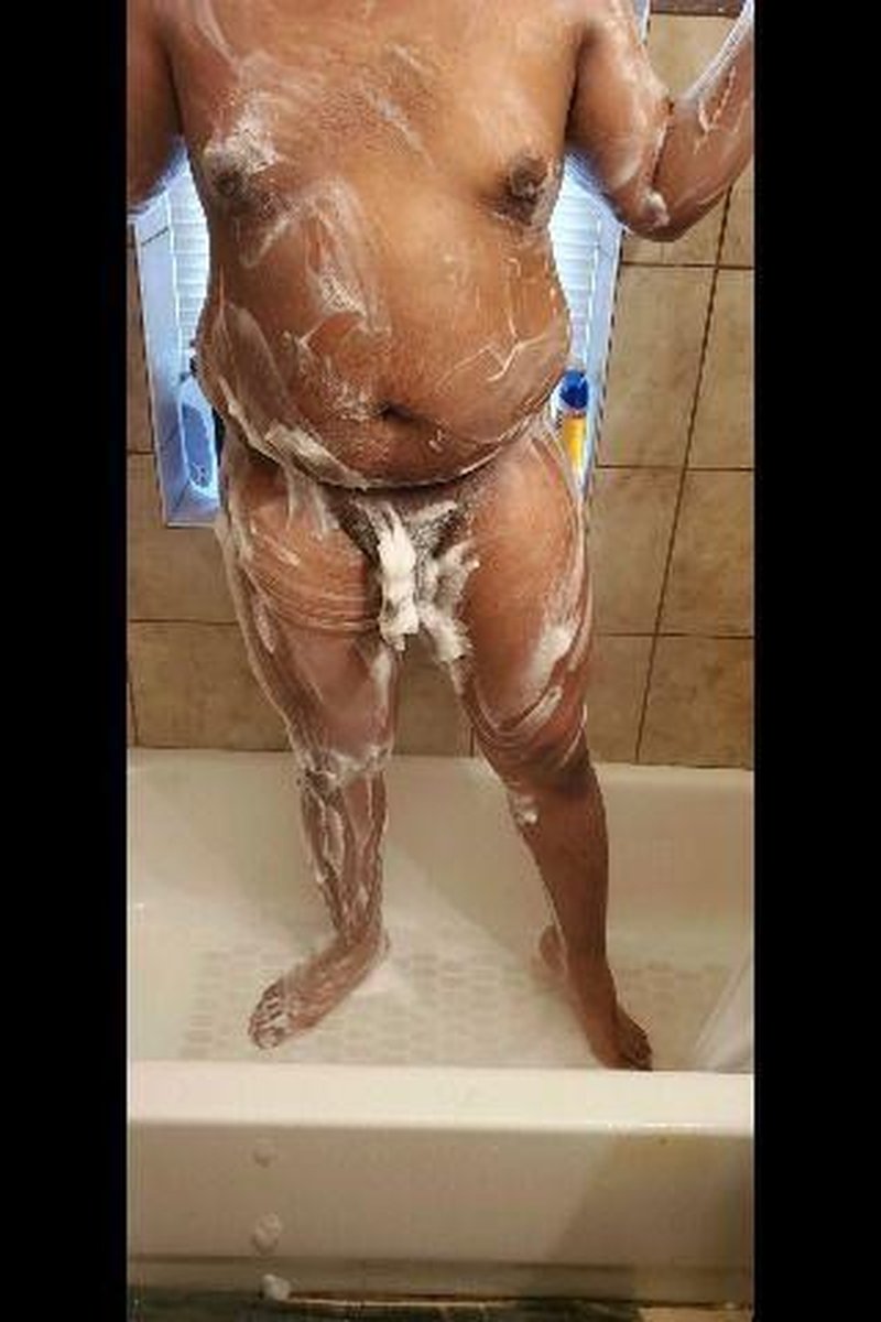 Second Shower Scene - Screenshot 1 of 4 - BBC