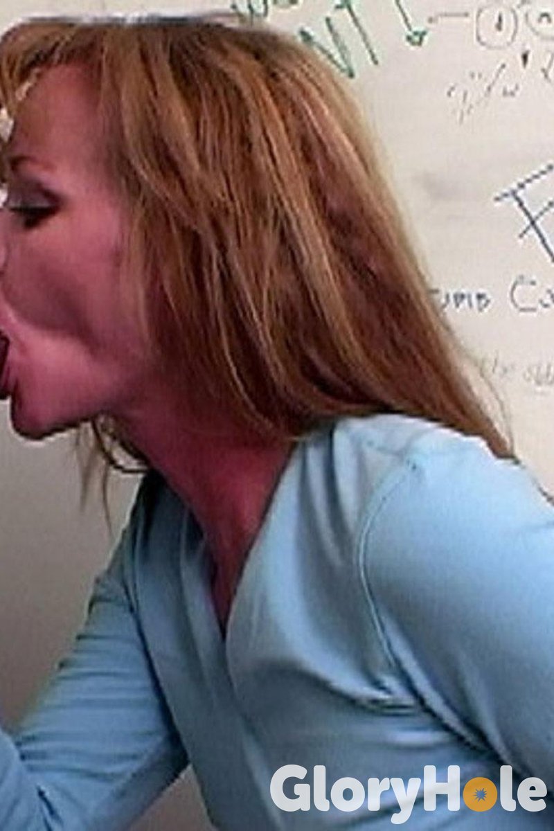 Strawberry - Screenshot 1 of 4 - Cum Swallowing