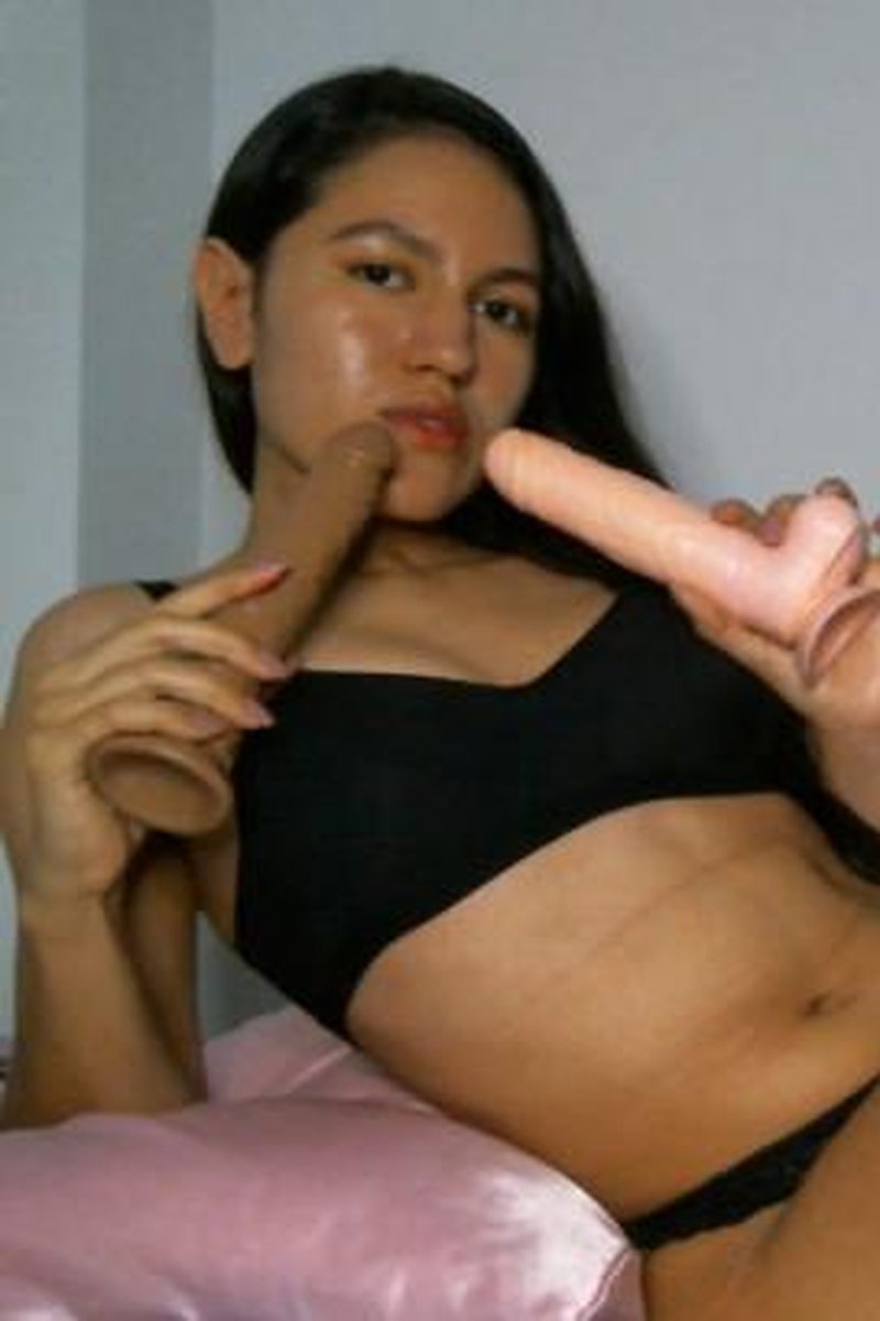 My Threesome Fantasy Fmm - Screenshot 1 of 4 - Eye Contact