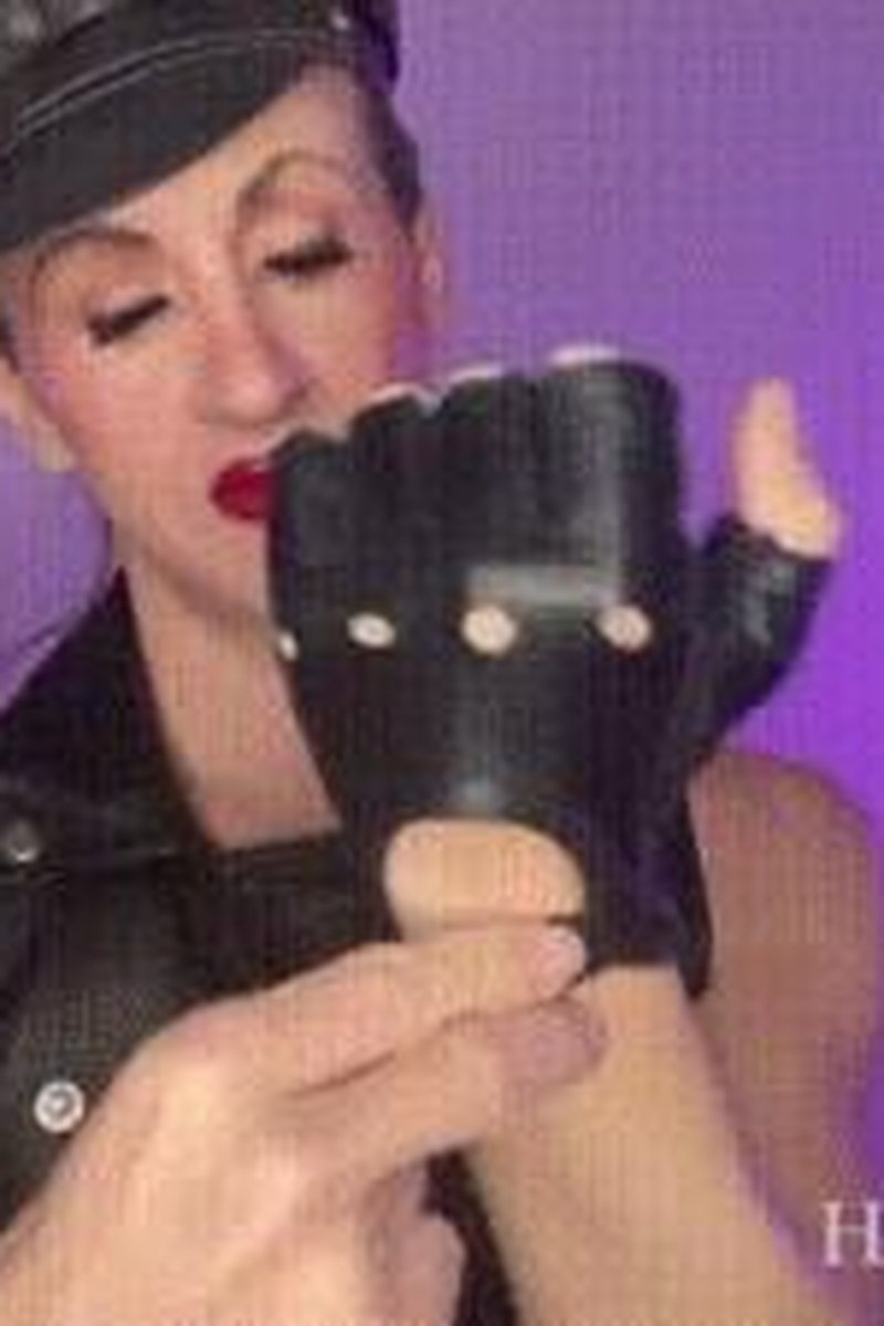 Bootlicking Leather Cumdump - Screenshot 1 of 4 - Boots