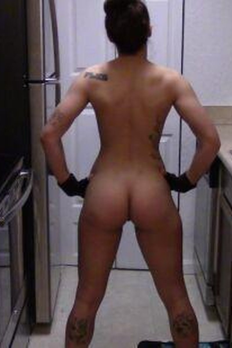 Kitchen Abs - Screenshot 1 of 4 - Fit Chick