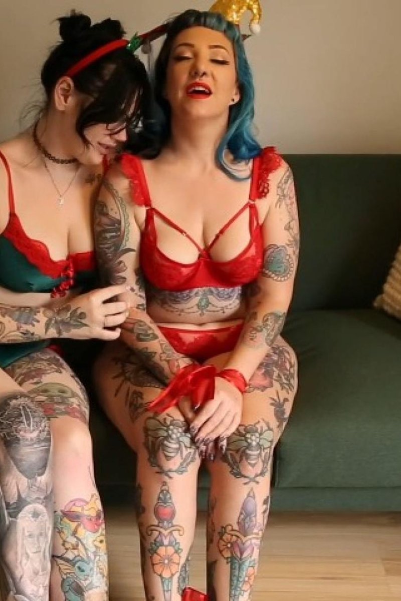 Unwrapped - Screenshot 1 of 4 - Australian