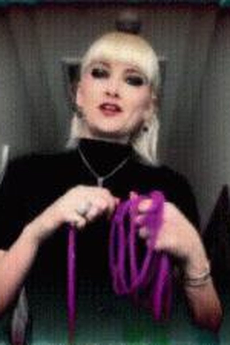 Expendable Loser - Screenshot 1 of 4 - Blonde Hair (Female)