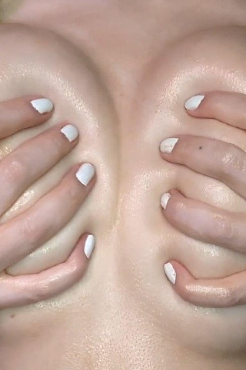 Titties - Screenshot 1 of 4 - Breast Play
