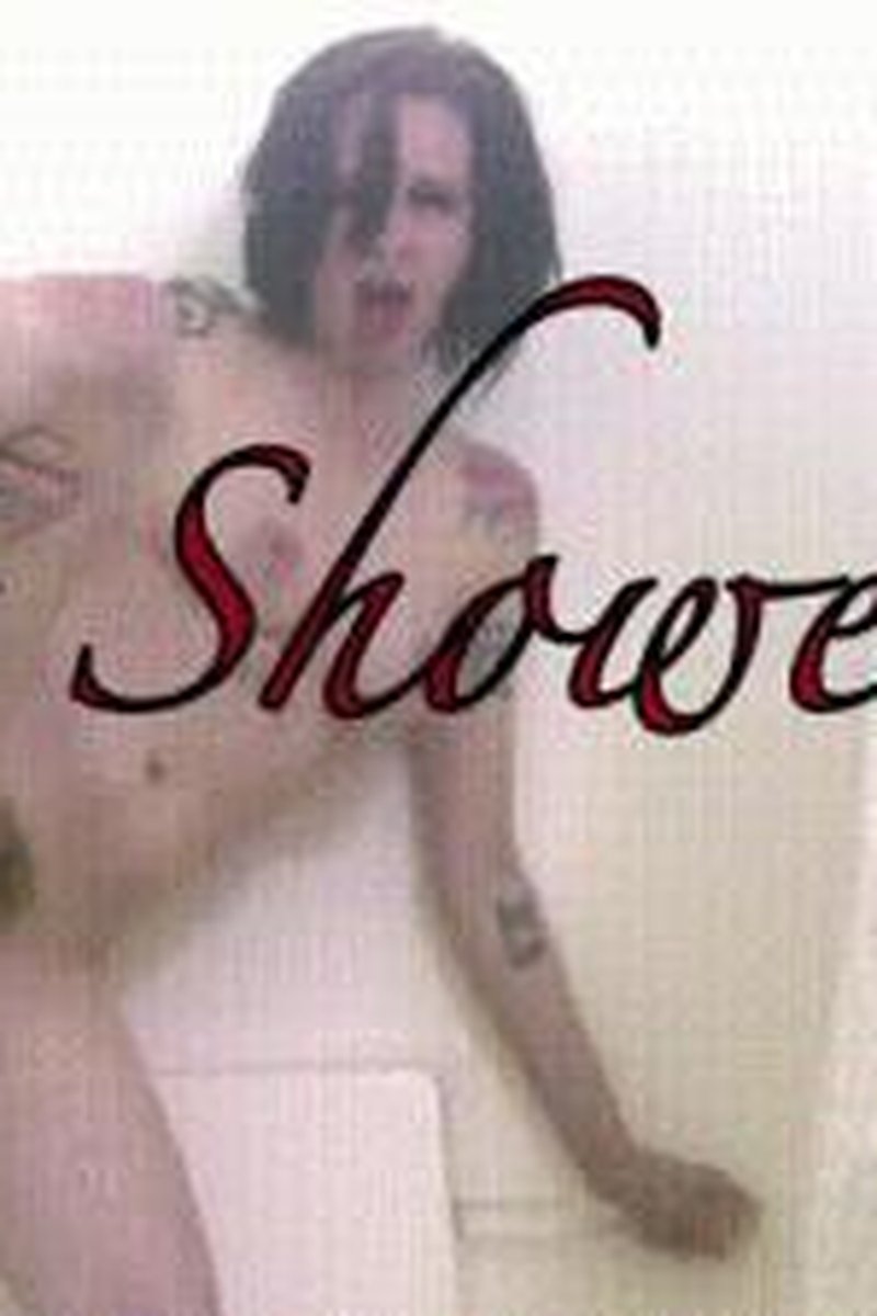 Hot Shower - Screenshot 1 of 4 - Babes