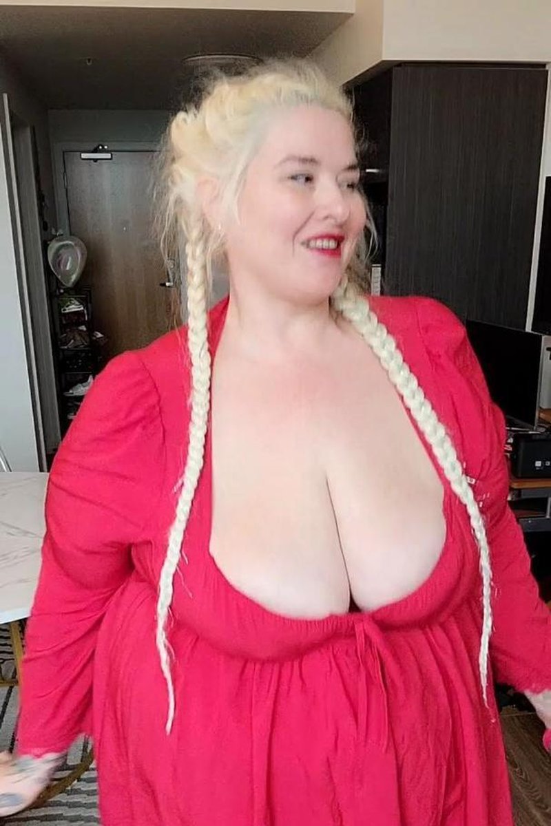 Party Time - Screenshot 1 of 4 - Anonymous Sex