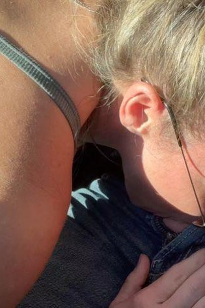 Road Head - Screenshot 1 of 4 - Blowjob
