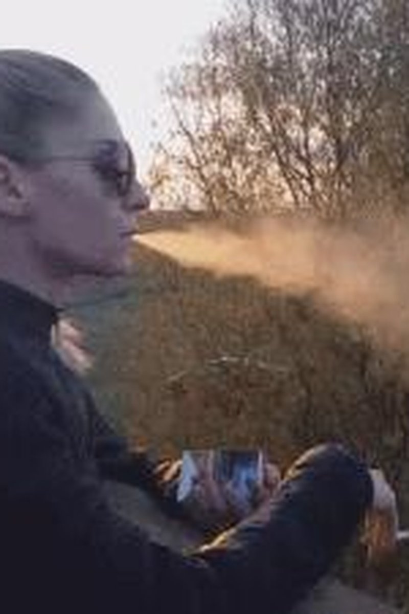 Short Break - Screenshot 1 of 4 - Blonde Hair (Female)