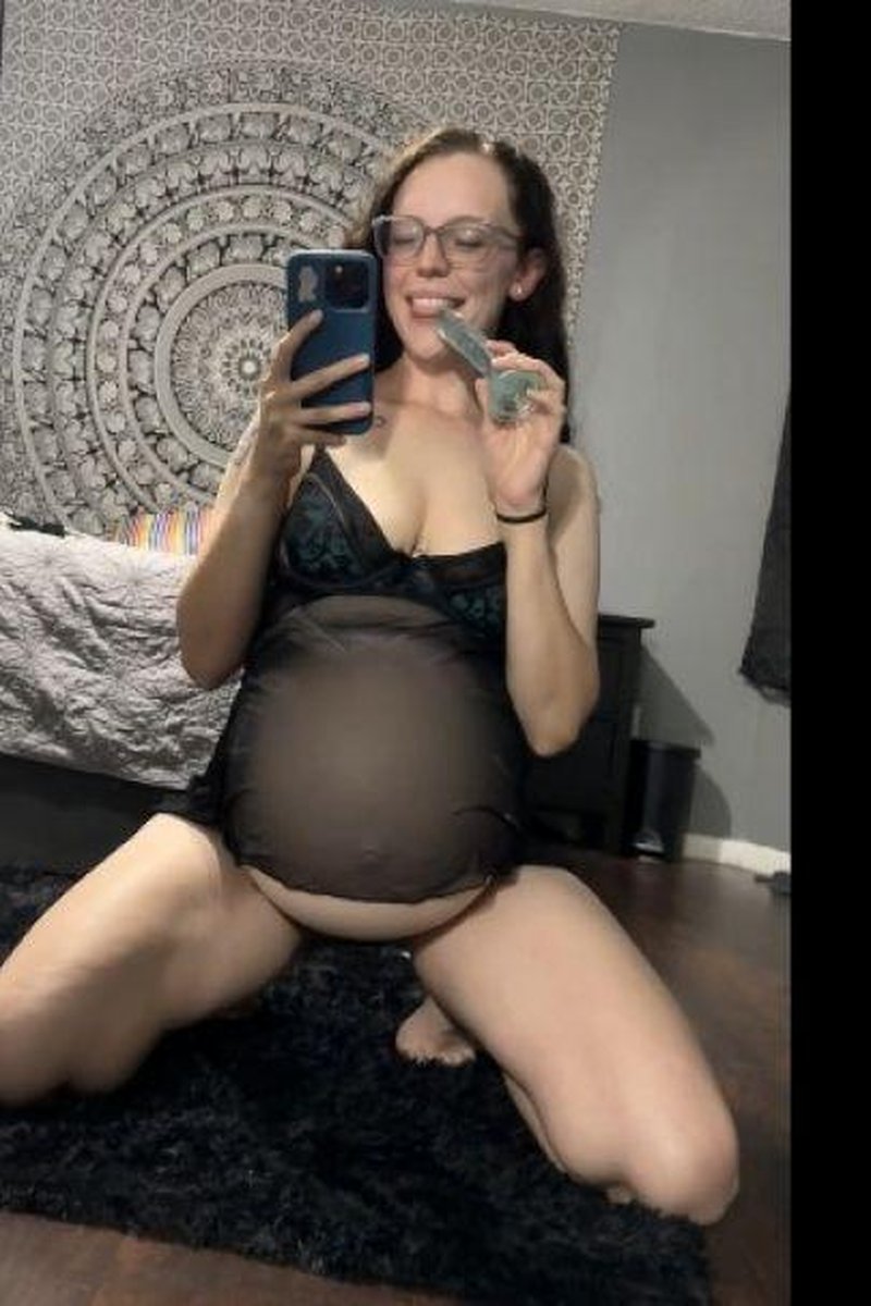 Step-Daddy - Screenshot 1 of 4 - Babes