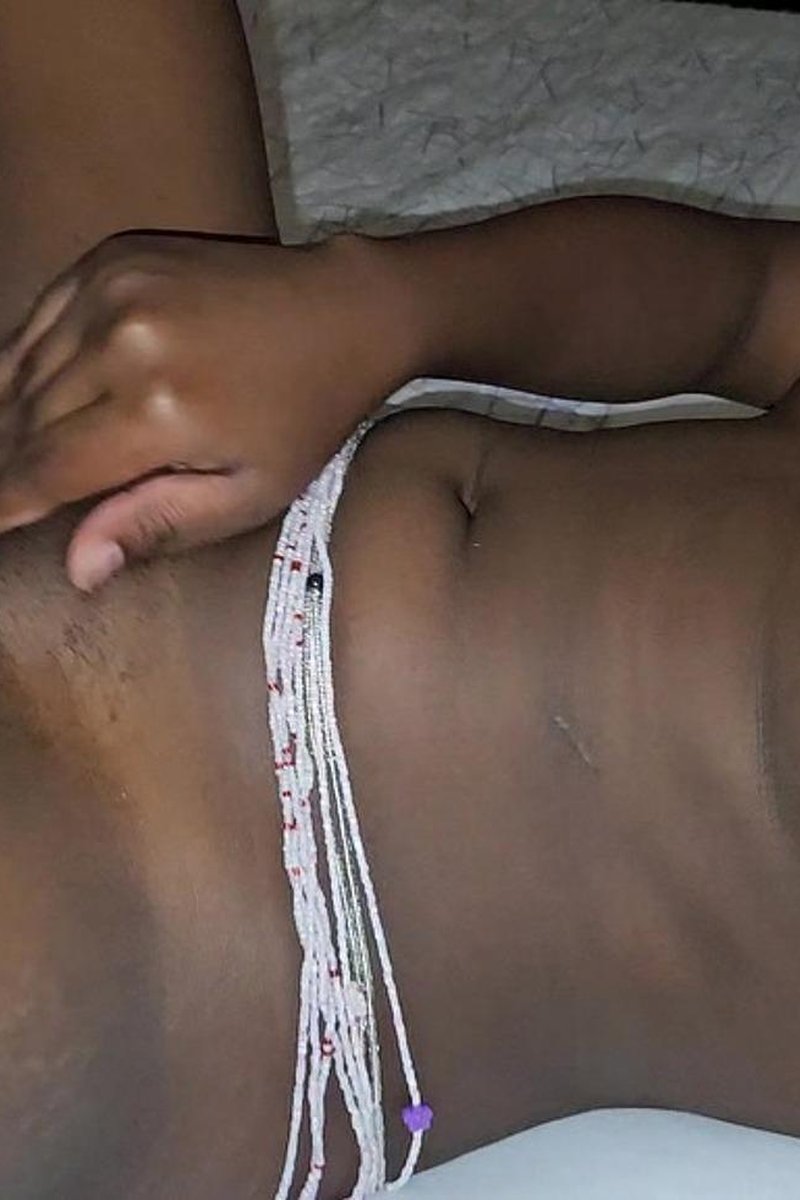 Sharp Tits Creaming - Screenshot 1 of 4 - Babes
