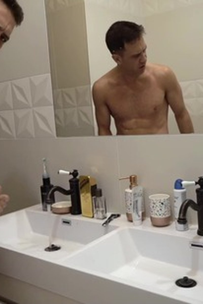 Kai Taylor - Screenshot 1 of 4 - Bathroom