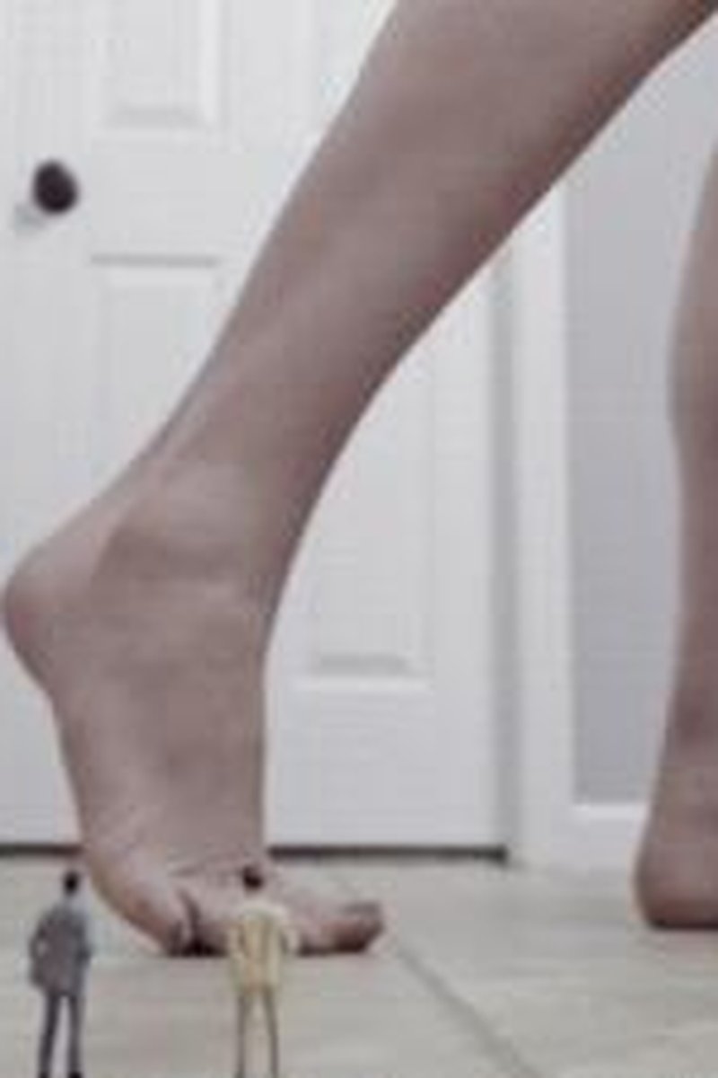 Two Tiny Men - Screenshot 1 of 4 - Fetish