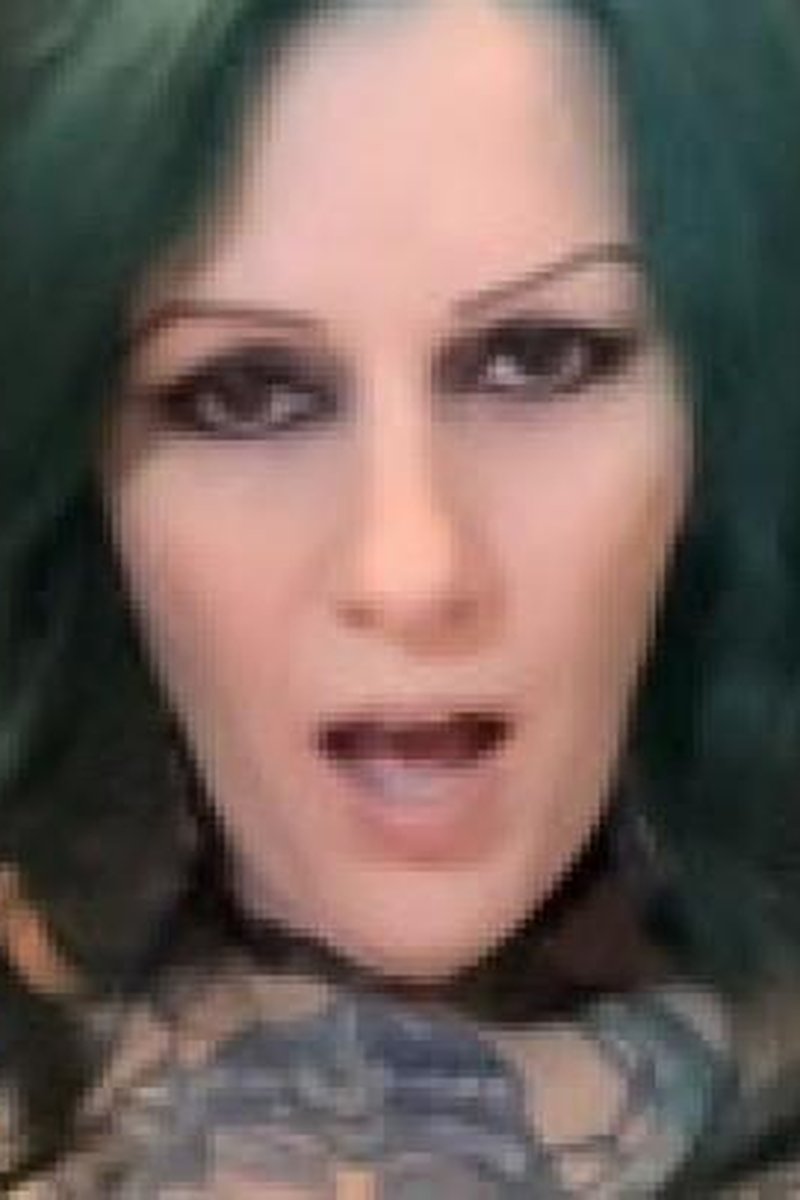 Butt Plug Tail - Screenshot 1 of 4 - Babes