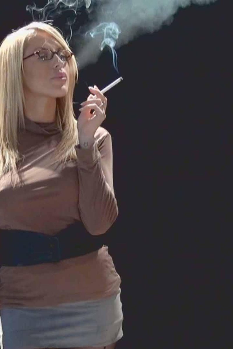 Emily 7 - Screenshot 1 of 4 - Spanking