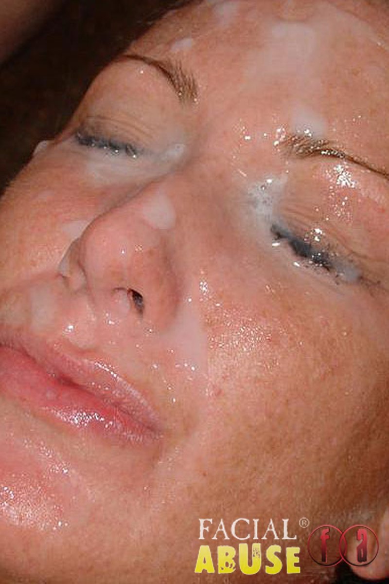 Karina - Screenshot 1 of 4 - Blowjob