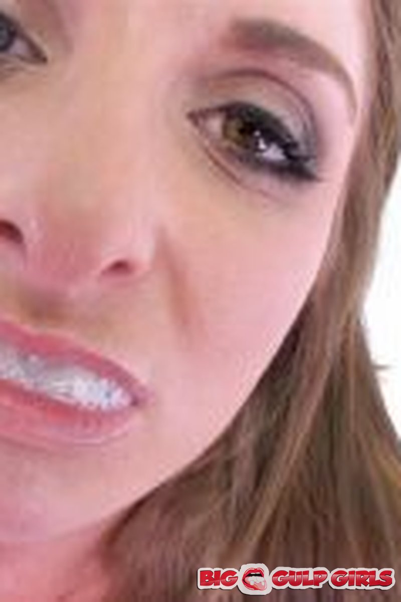Loading Up Before Dinner - Screenshot 1 of 4 - Blowjob
