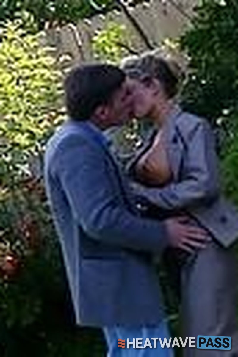 Fake Titty Housewife Tabitha Stevens Licked Until She Cums - Screenshot 1 of 4 - Blowjob