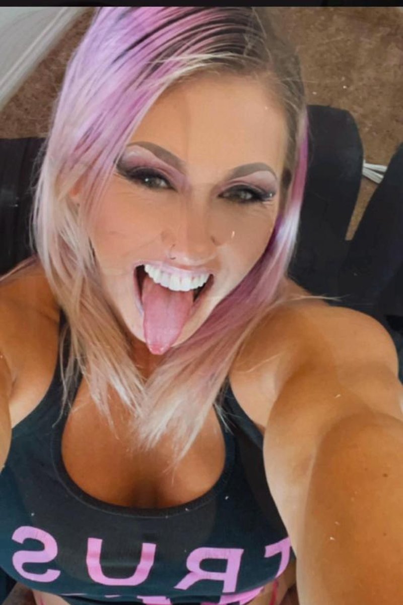 Flashback Friday - Screenshot 1 of 4 - Blonde Hair (Female)