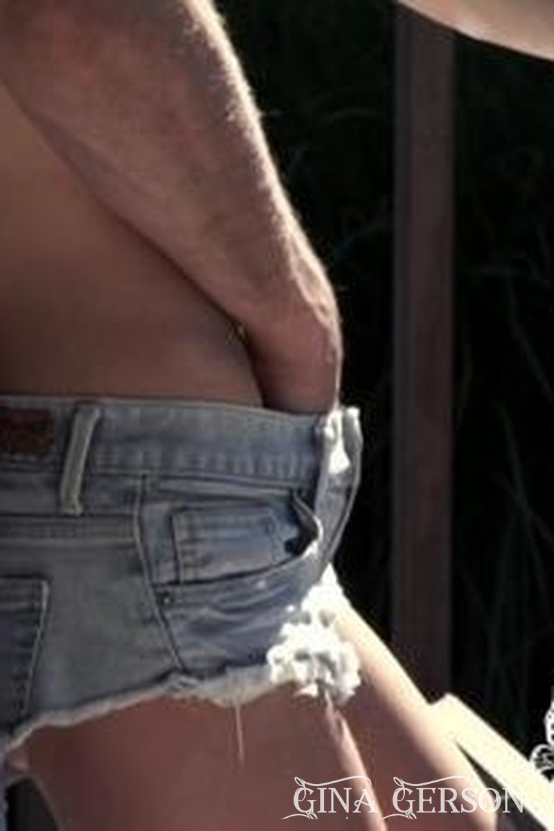Right Here Right Now - Screenshot 1 of 4 - Full Sex