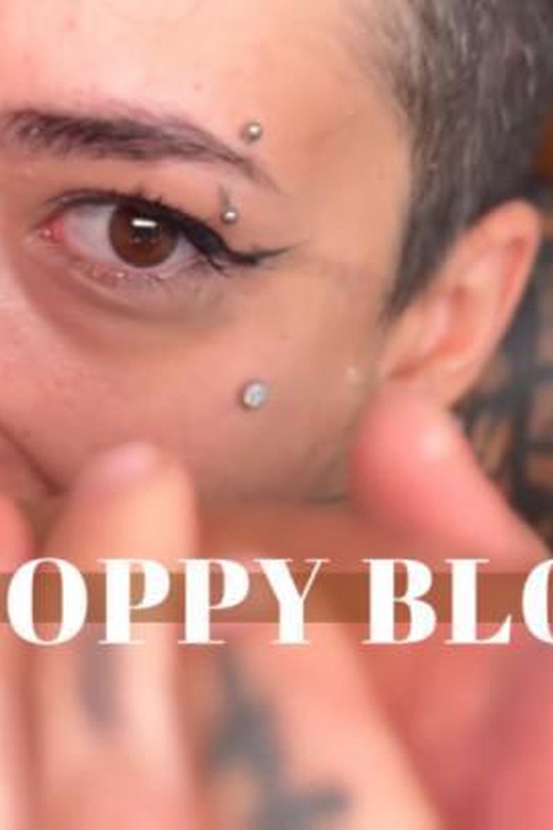 POV Sloppy Blowjob - Screenshot 1 of 4 - Blowjob