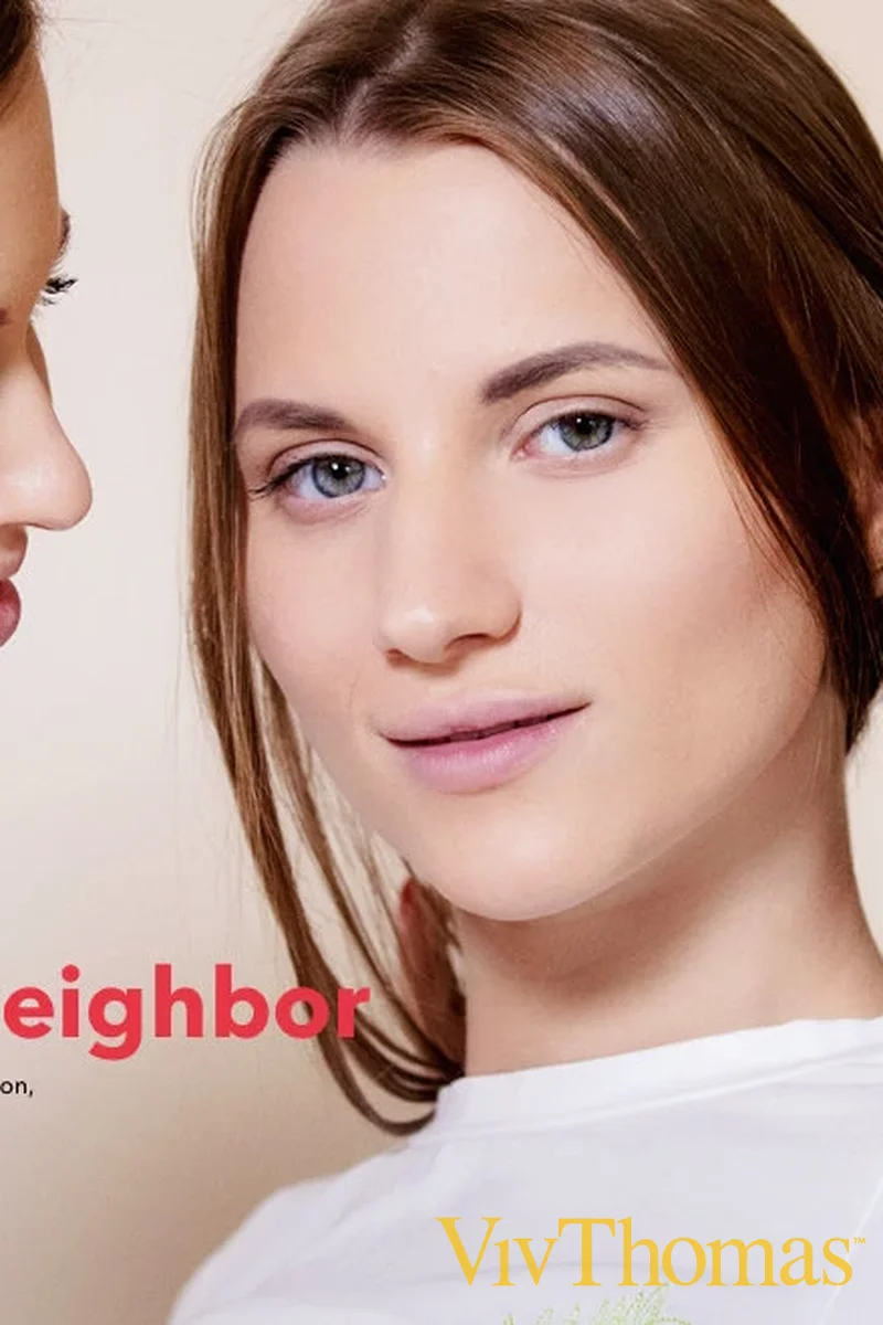 Know Thy Neighbor - Screenshot 1 of 4 - Bathroom