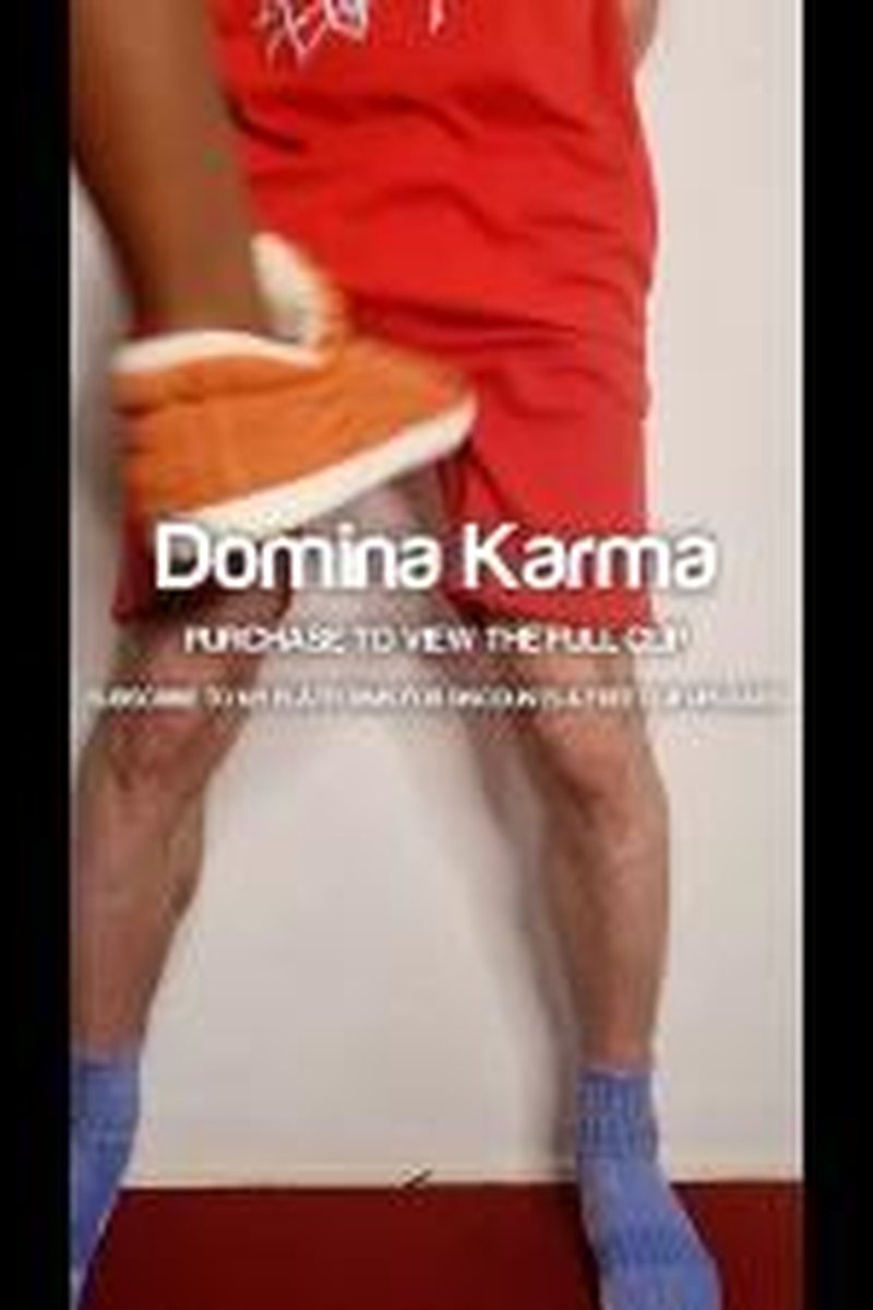Ballbusting In Slippers - Screenshot 1 of 4 - BDSM