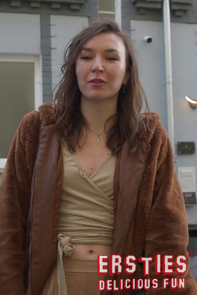 Behind-the-Scenes - Screenshot 1 of 4 - European