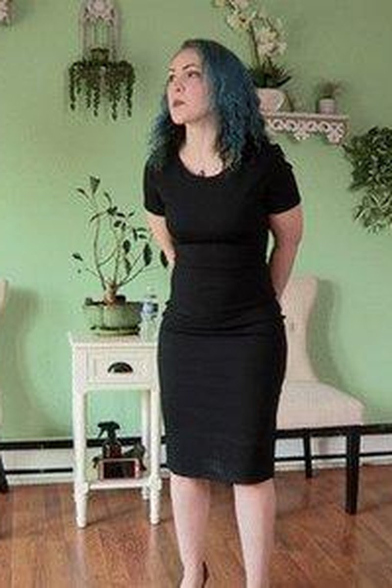 Vonka's Full Bladder (Mp4 1080P) - Vonka Romanov - Screenshot 1 of 4 - Almost Pissing Herself