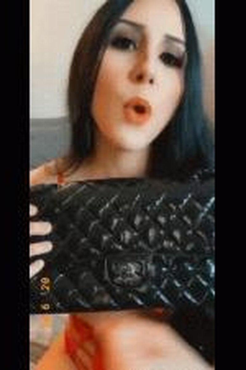 Findom Brat's $7K Chanel Bag Brag - Screenshot 1 of 4 - Bitch
