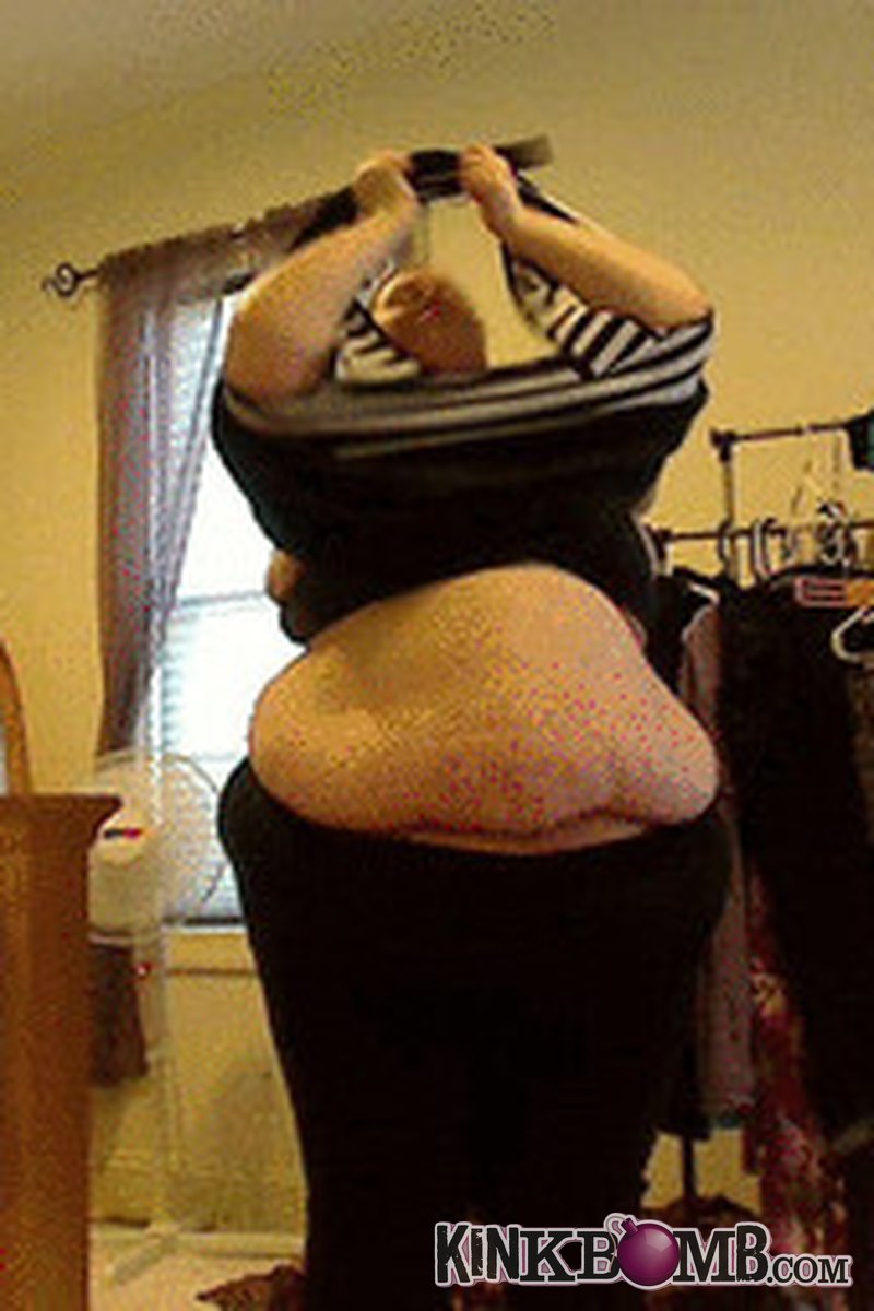 Fattymansion.com: New Clothes Order 2: Wmv - Screenshot 1 of 4 - BBW
